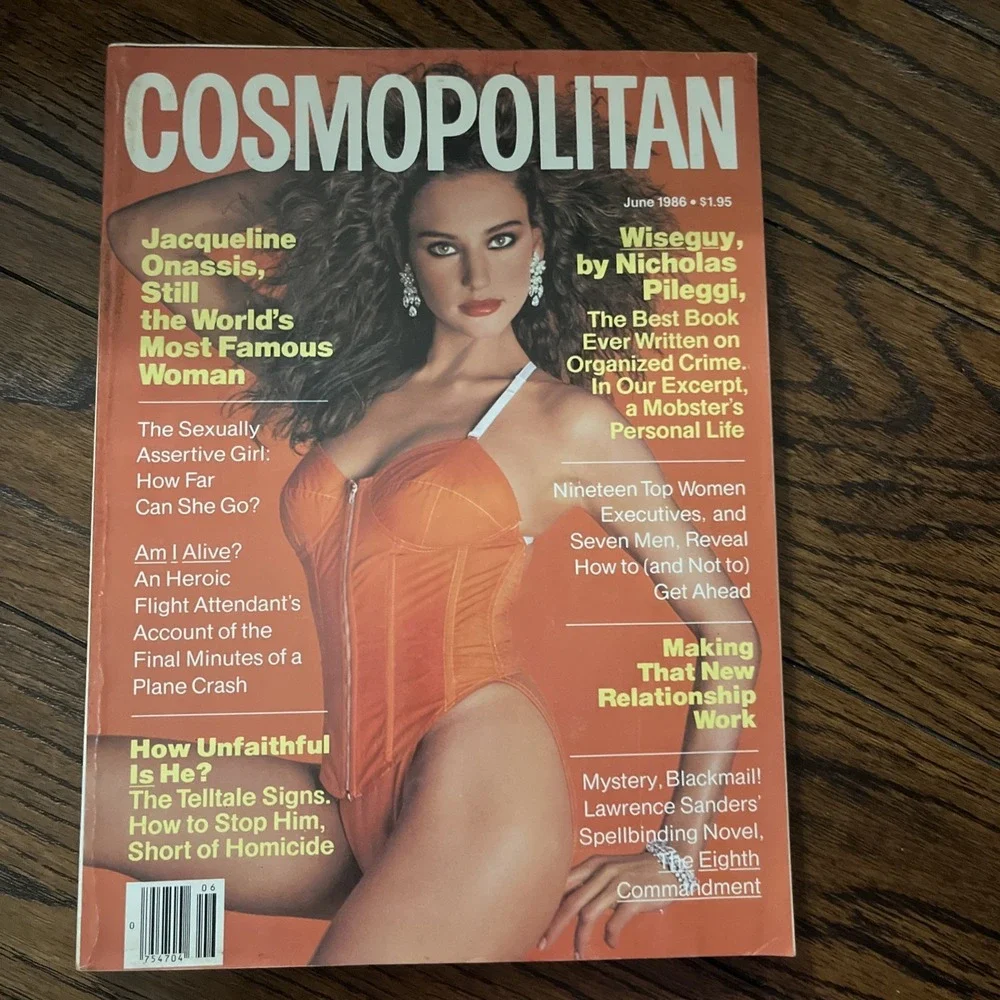 1986 June, Cosmopolitan Magazine,Helena Bonham Carter Jacqueline Onassis (CP132)